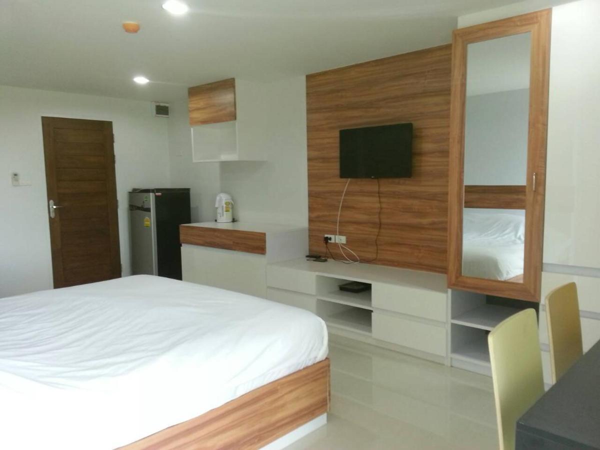 The Seasons Aparthotel Pathum Thani Exterior foto
