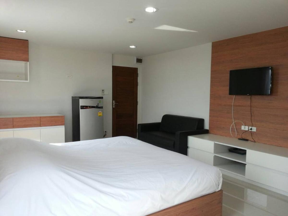 The Seasons Aparthotel Pathum Thani Exterior foto