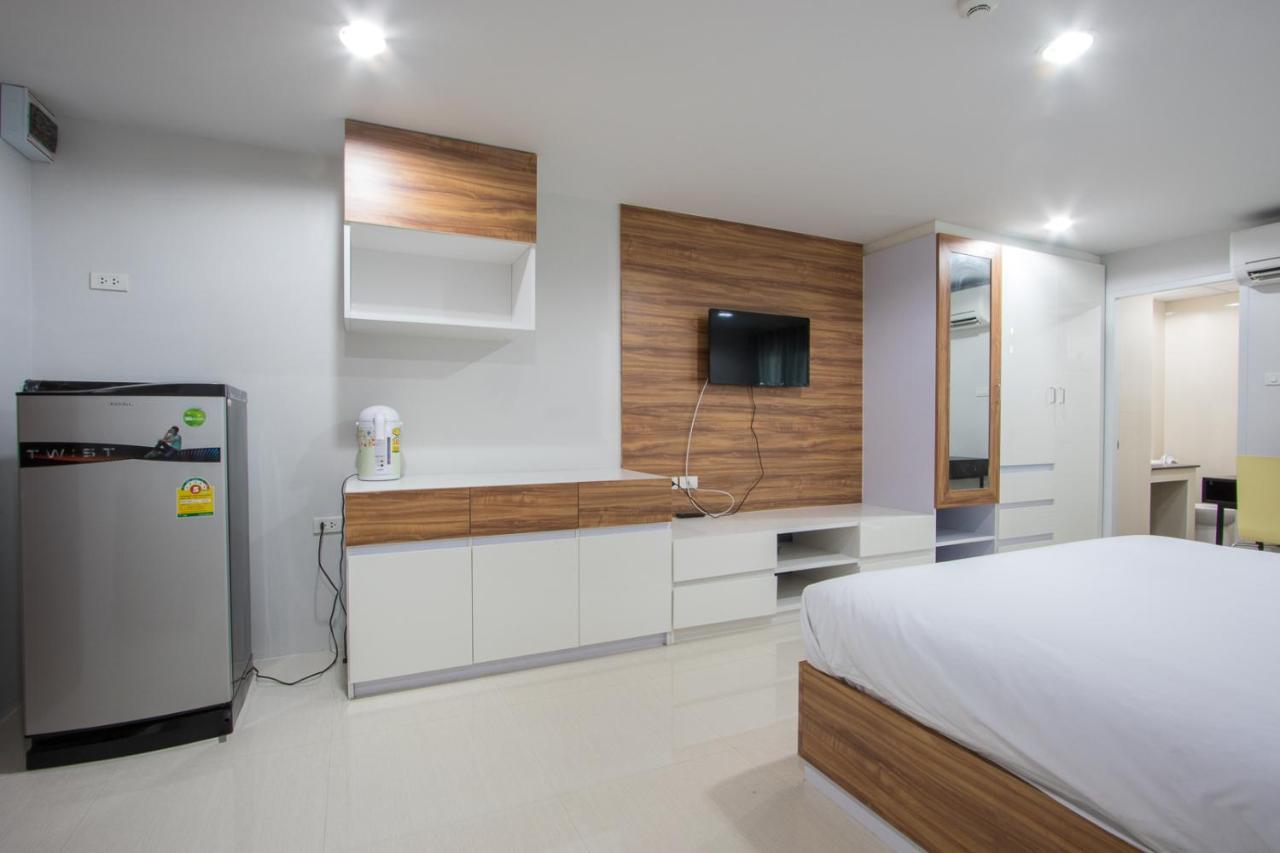The Seasons Aparthotel Pathum Thani Exterior foto